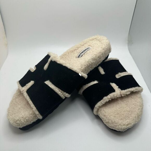 CUSHIONAIRE Women's Cuddle Fur Faux Shearling lined slide sandal +Memory Foam 8 - Picture 7 of 7